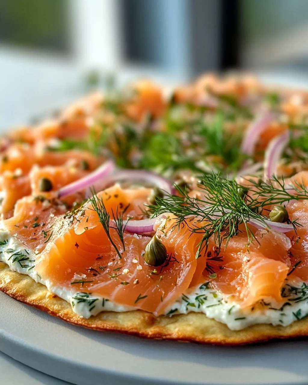 Geräucherter Lachs Frühstücks-Flatbread – Perfekt für den Start!