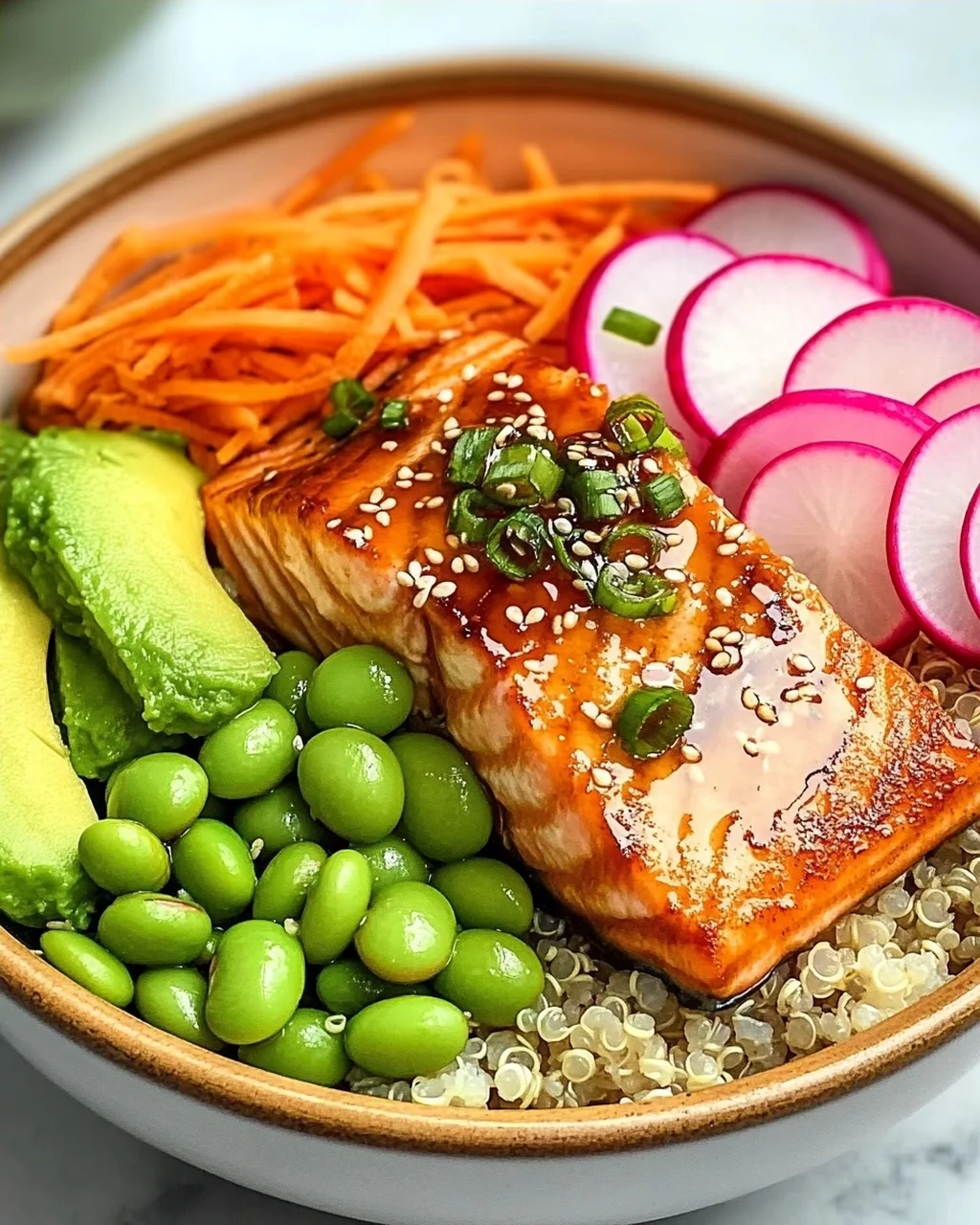 Miso Lachs Buddha Schalen für gesunde Genießer