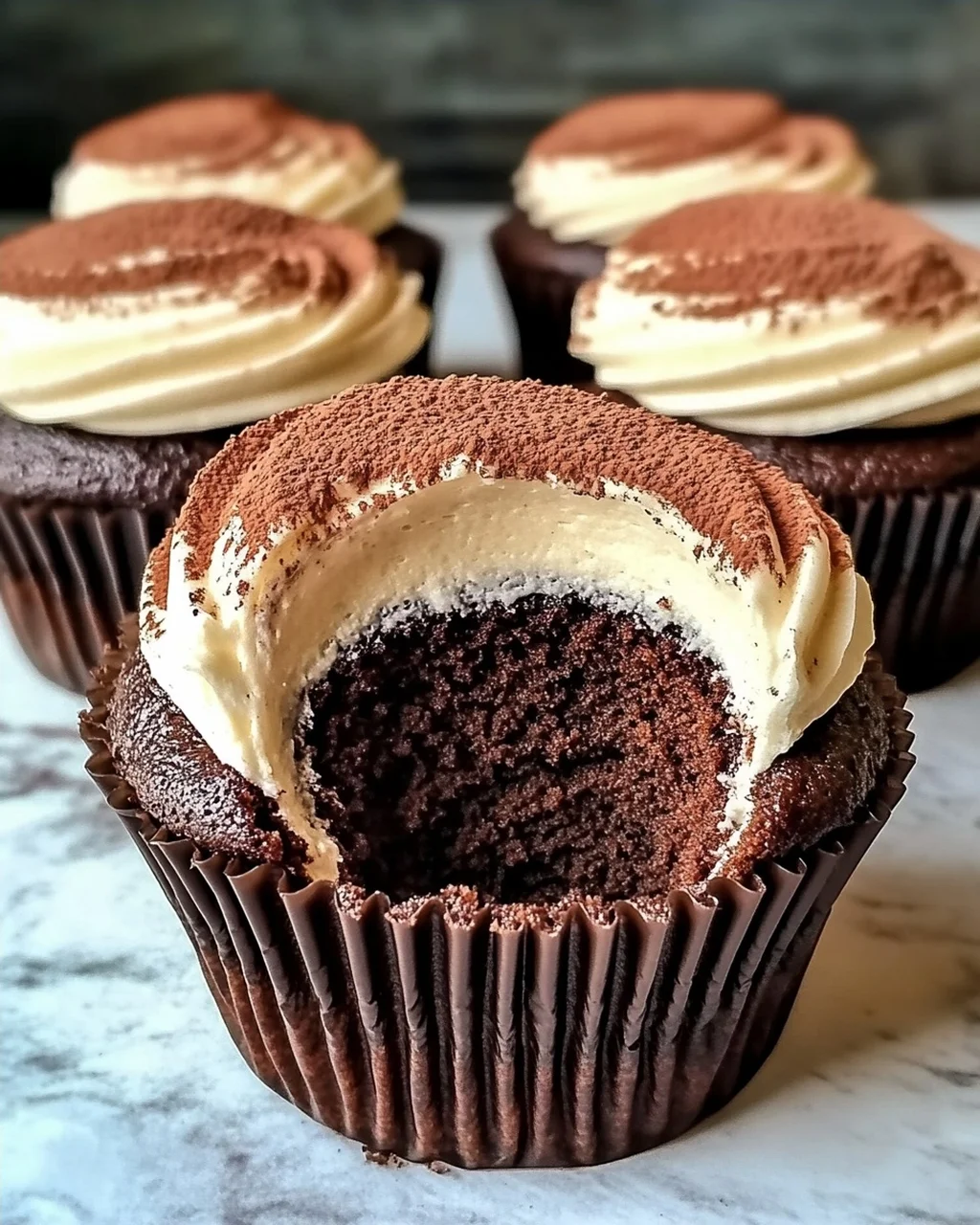 Schokoladen-Tiramisu-Cupcakes für jeden Anlass